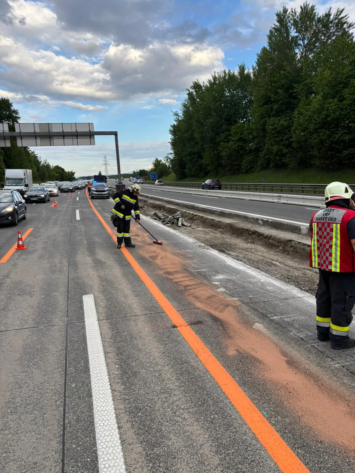 S1 - Ölspur nach Verkehrsunfall