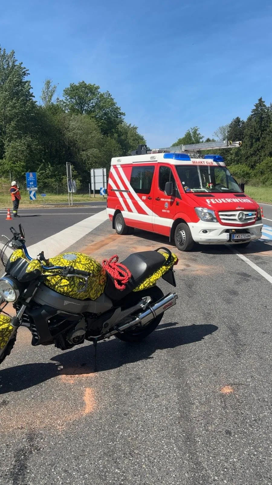 S1 - Ölspur nach Verkehrsunfall Bild 2